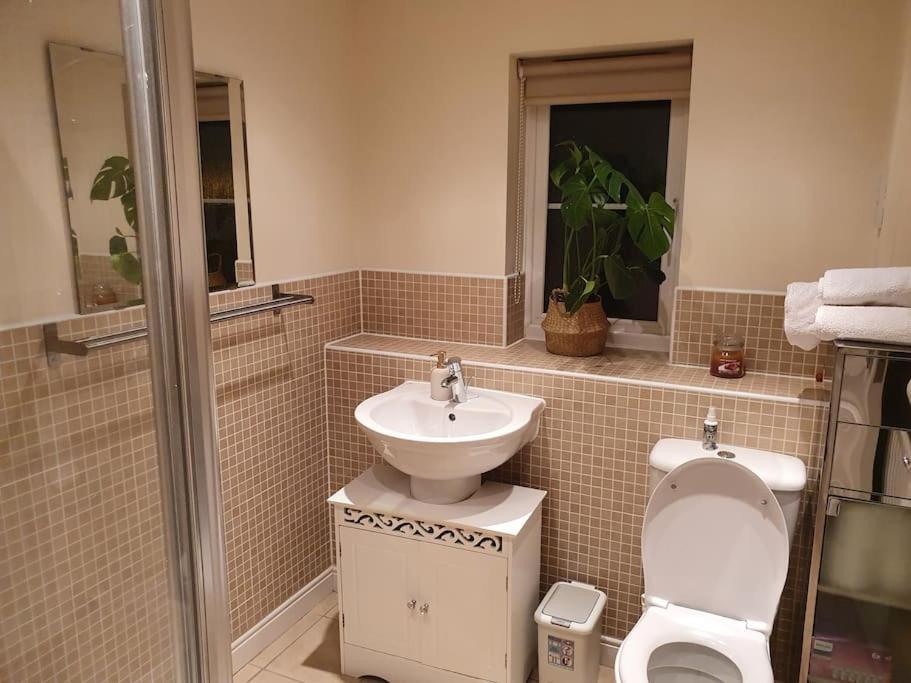 Beautiful Ensuite Room Wellingborough Bagian luar foto