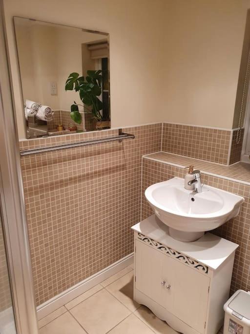 Beautiful Ensuite Room Wellingborough Bagian luar foto